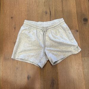 Original Use $22 Heather Gray Fleece Shorts - Size Small W 15-16” R 9” I 4” EUC